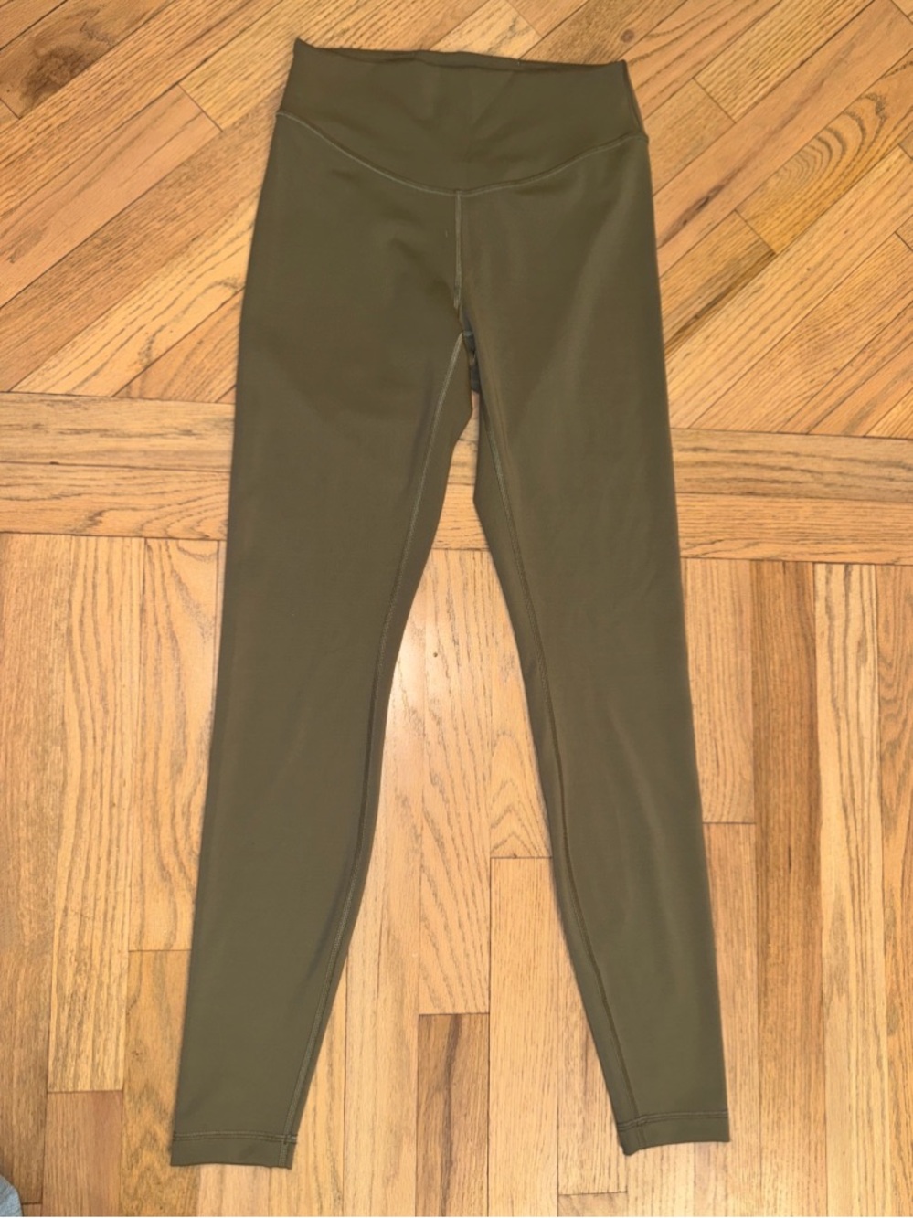 Lululemon Wunder Train High-Rise Tight Army Green Sz 6 Leggings Work Out Align